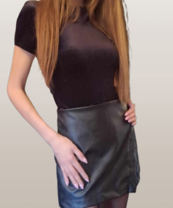 Черно кадифено боди с камъчета